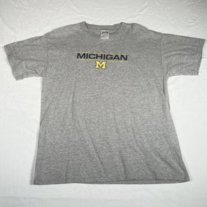 VINTAGE Michigan Wolverines Shirt Mens XL Gray Short Sleeve Embroidered Logo